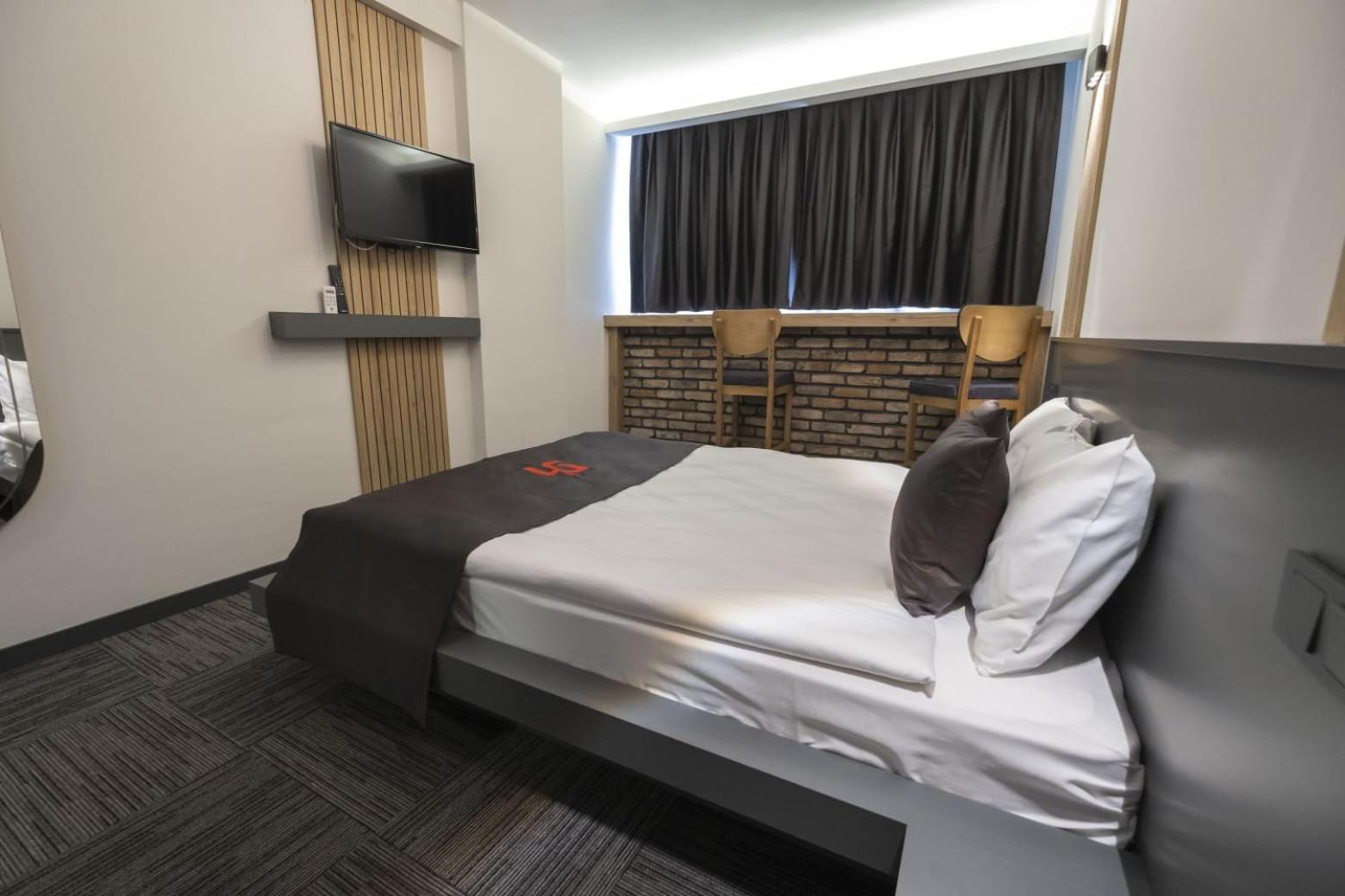 Dewy Hotel Измир Экстерьер фото